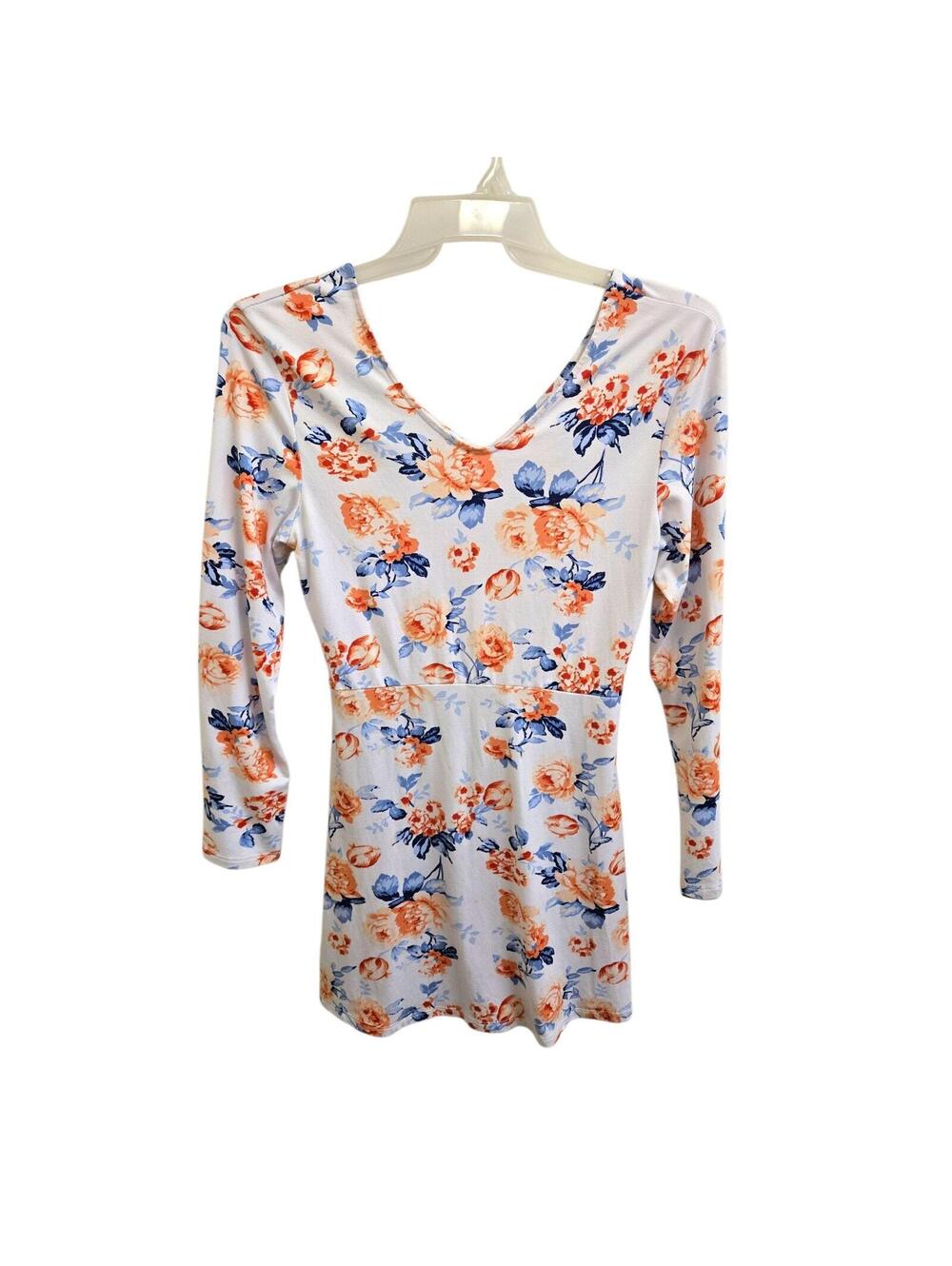 NWT Woman's Medium White Flowered Dress